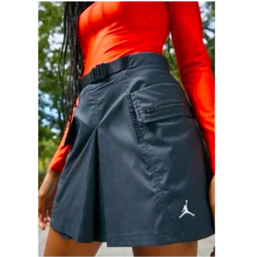 Jordan Womens Next Utility Capsule Black Skirt Size “L” Large